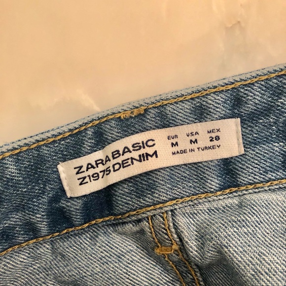 ✨💕PRICE DROP! Zara Denim Floral Embroidered Skirt - Picture 5 of 5